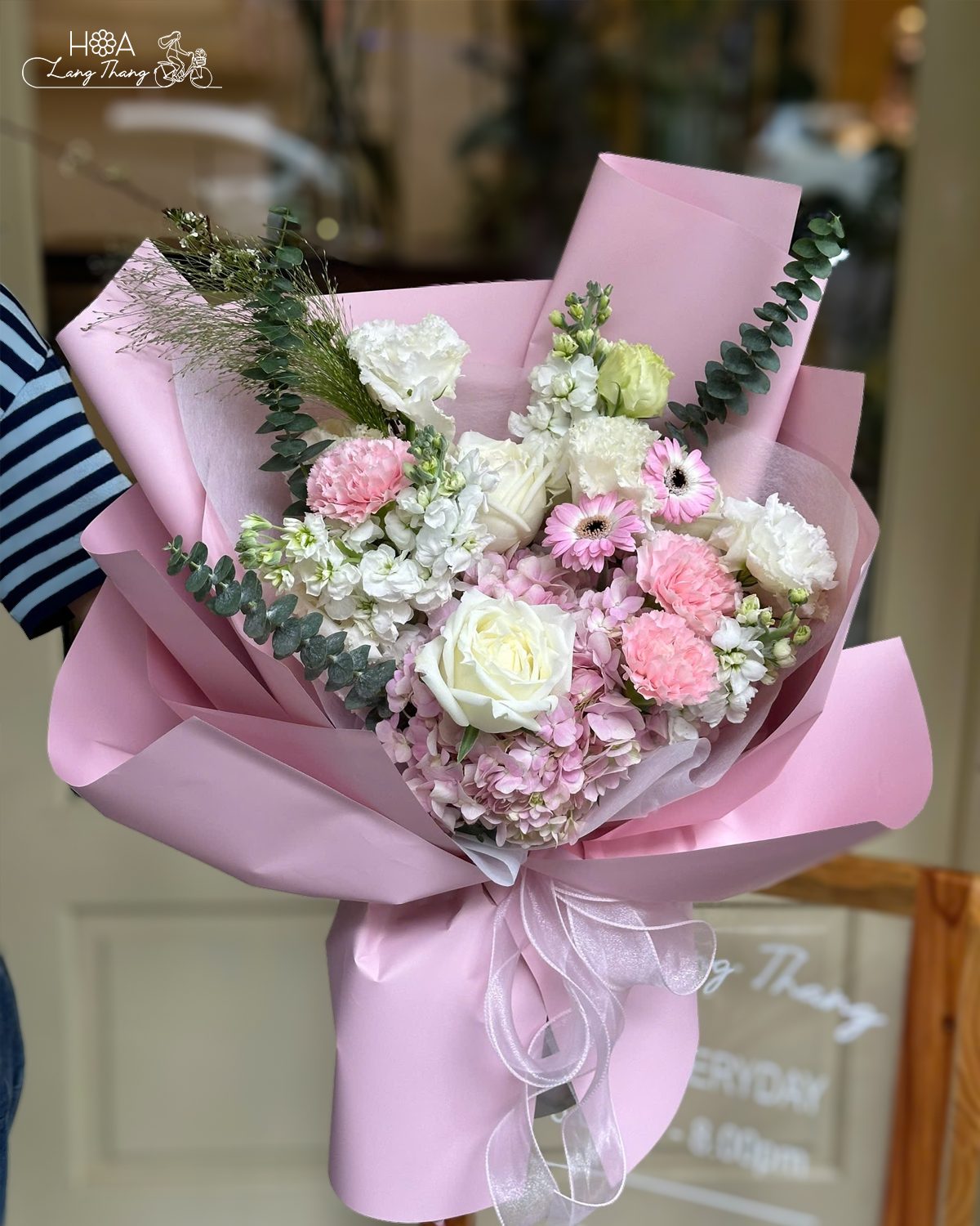 Ý Nghĩa 999 Bông Hoa Hồng – Tặng Người Yêu Tại Hà Nội - Hoa Lang Thang Hà Nội