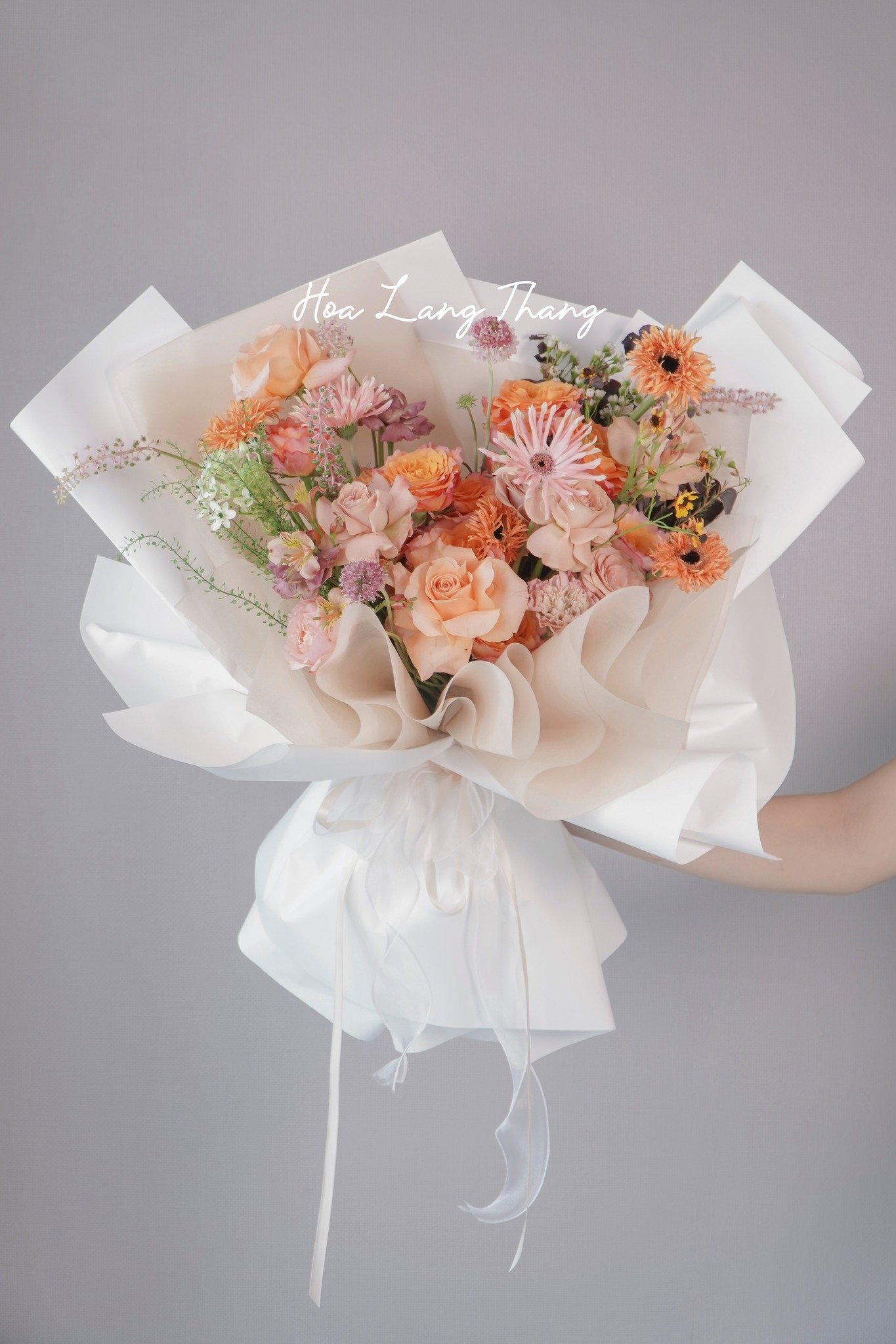 Bó hoa hồng, cúc, hướng dương mềm mại, tông pastel xinh đẹp