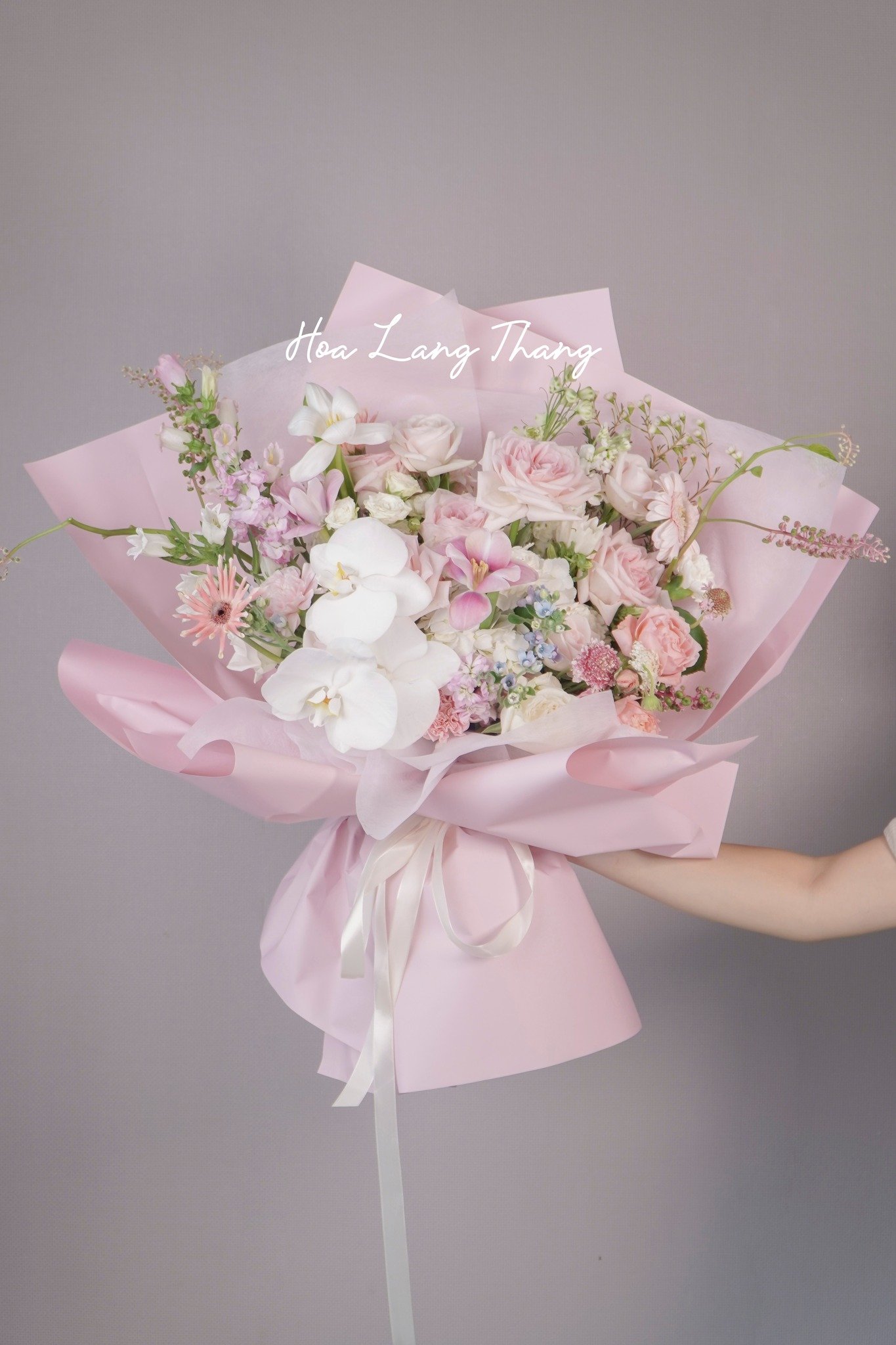 Bó hoa hồng và <a href=