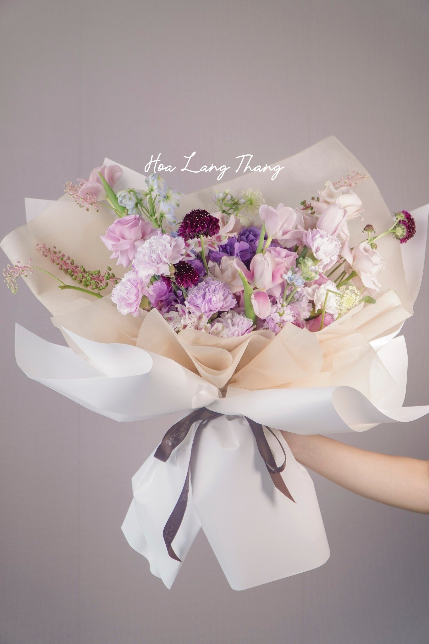 Bó hoa gồm <a href=