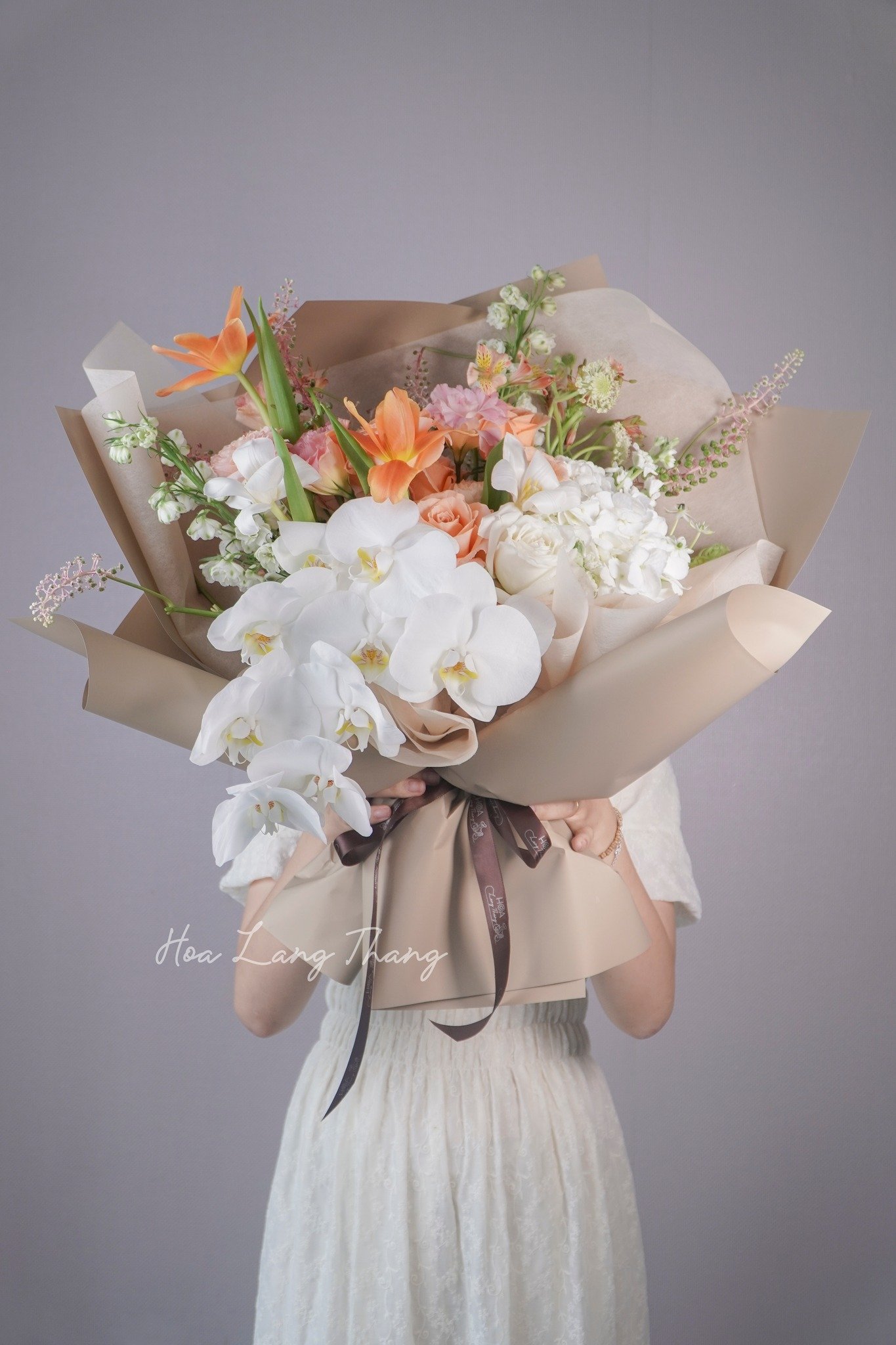 Bó hoa gồm <a href=