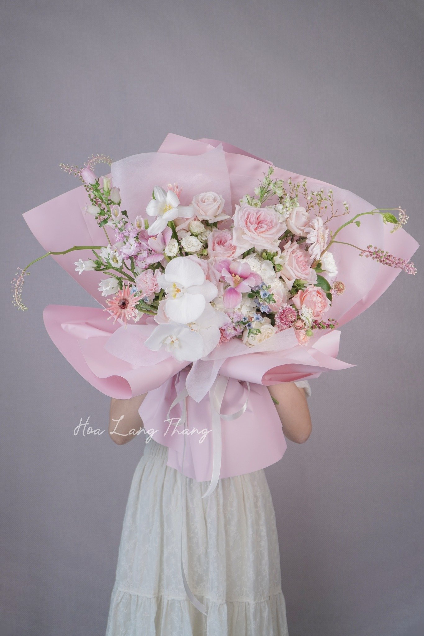 Bó hoa hồng và <a href=