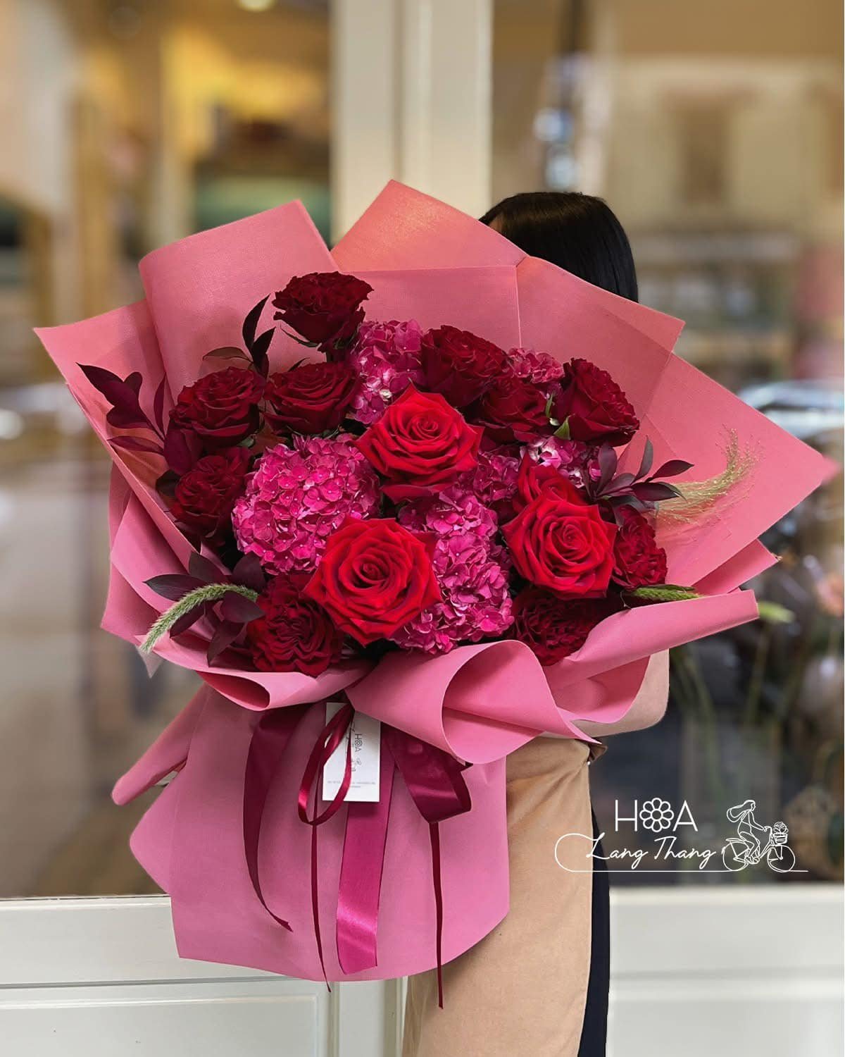 Bó hoa hồng đỏ, hoa <a href=