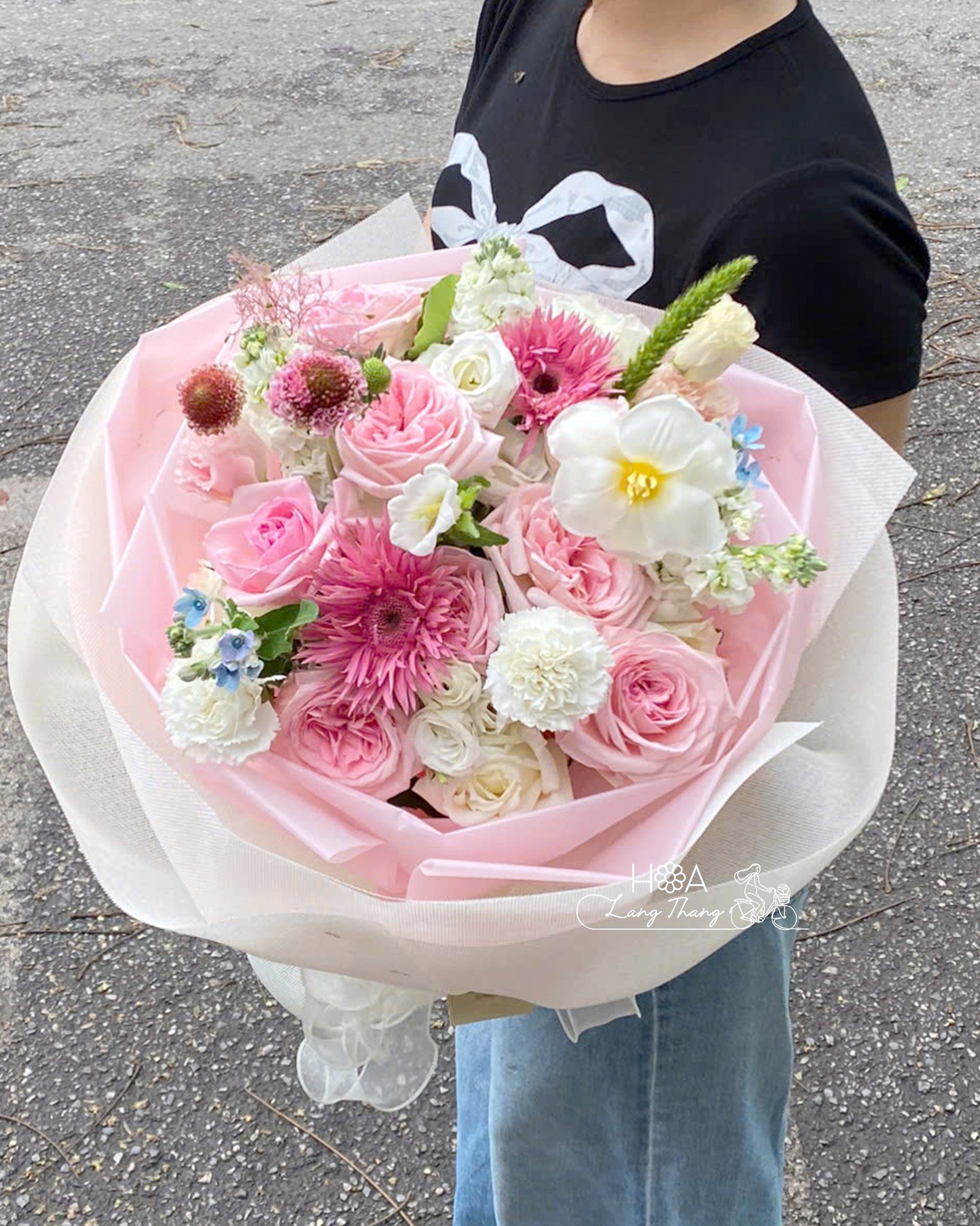 Giữa vũ trụ bao la, sẽ có người hạnh phúc vì sự hiện diện của em