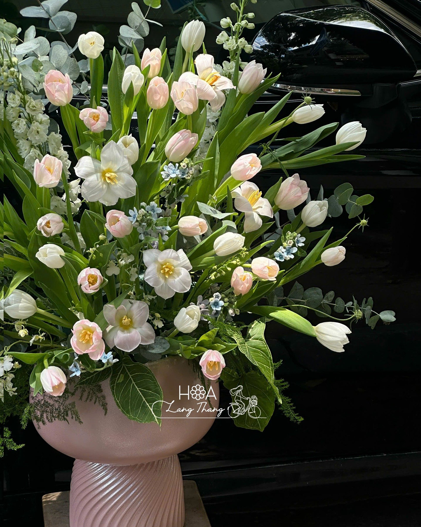 Bình hoa gồm <a href=