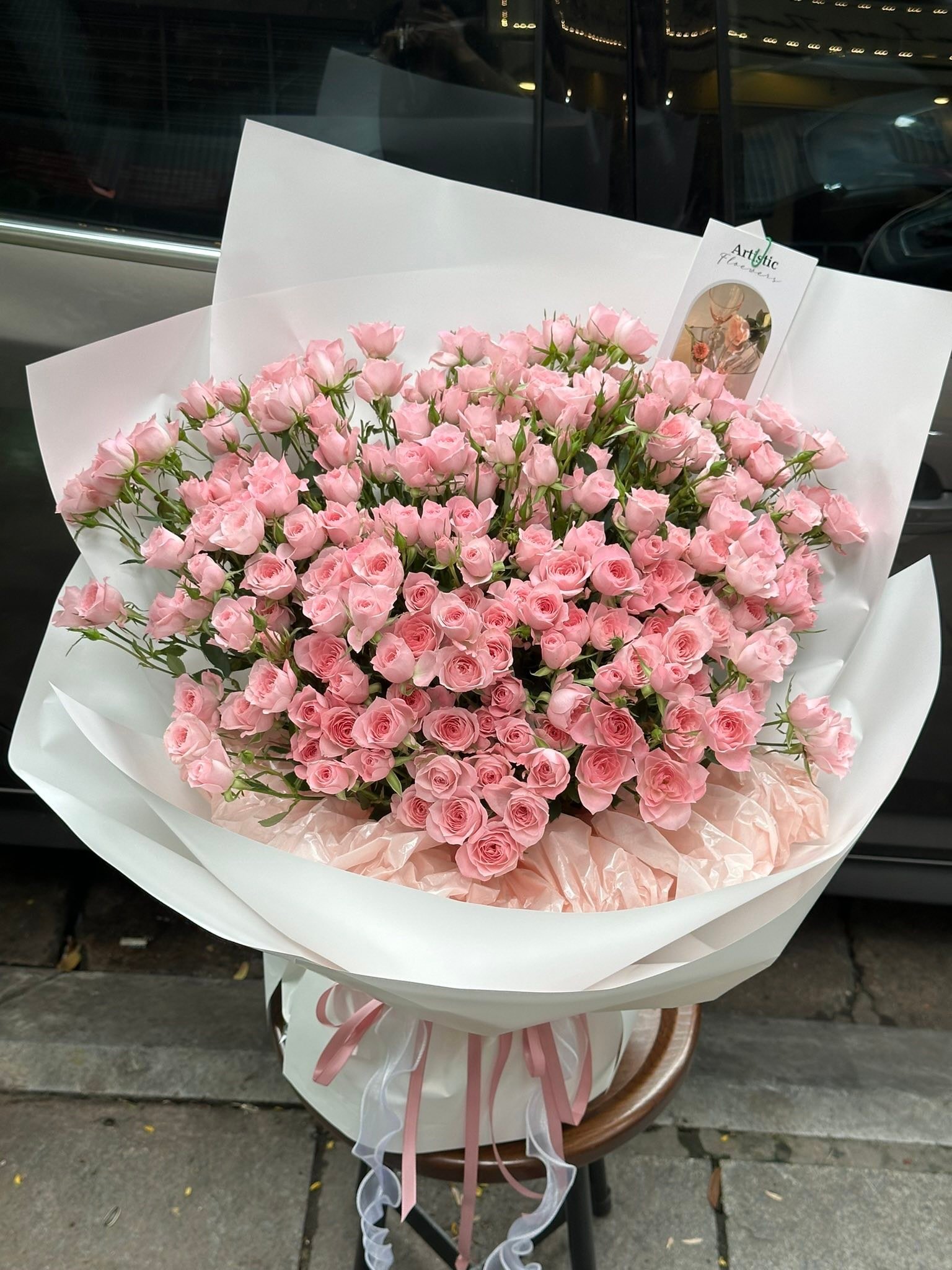 Hoa hồng pastel được cắm đẹp cho dịp đặc biệt
