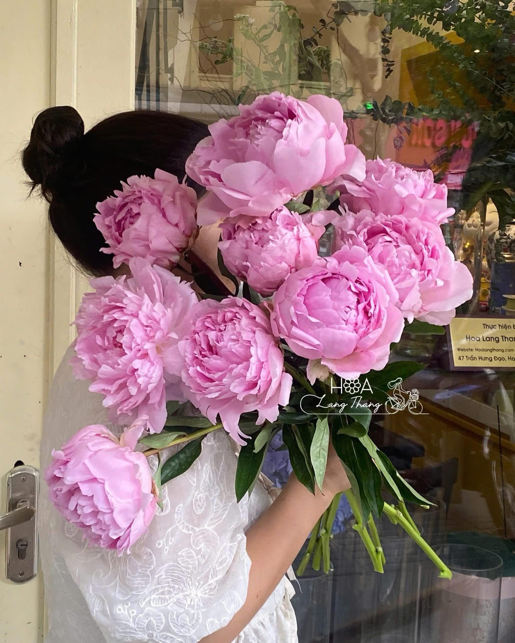 Bó hoa hồng phấn đẹp, tươi tắn từ shop Hoa Lang Thang
