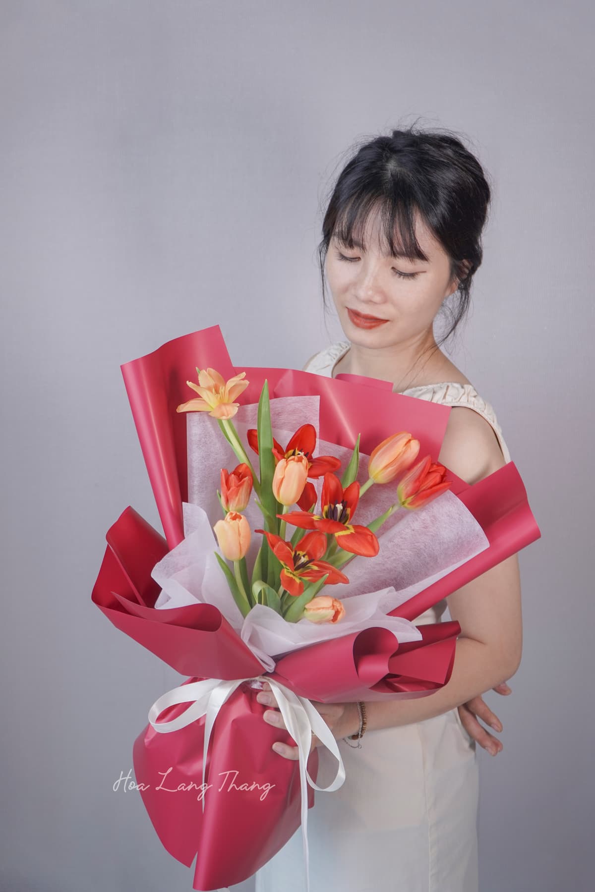 Bó tú cầu hồng Hồng Trắng