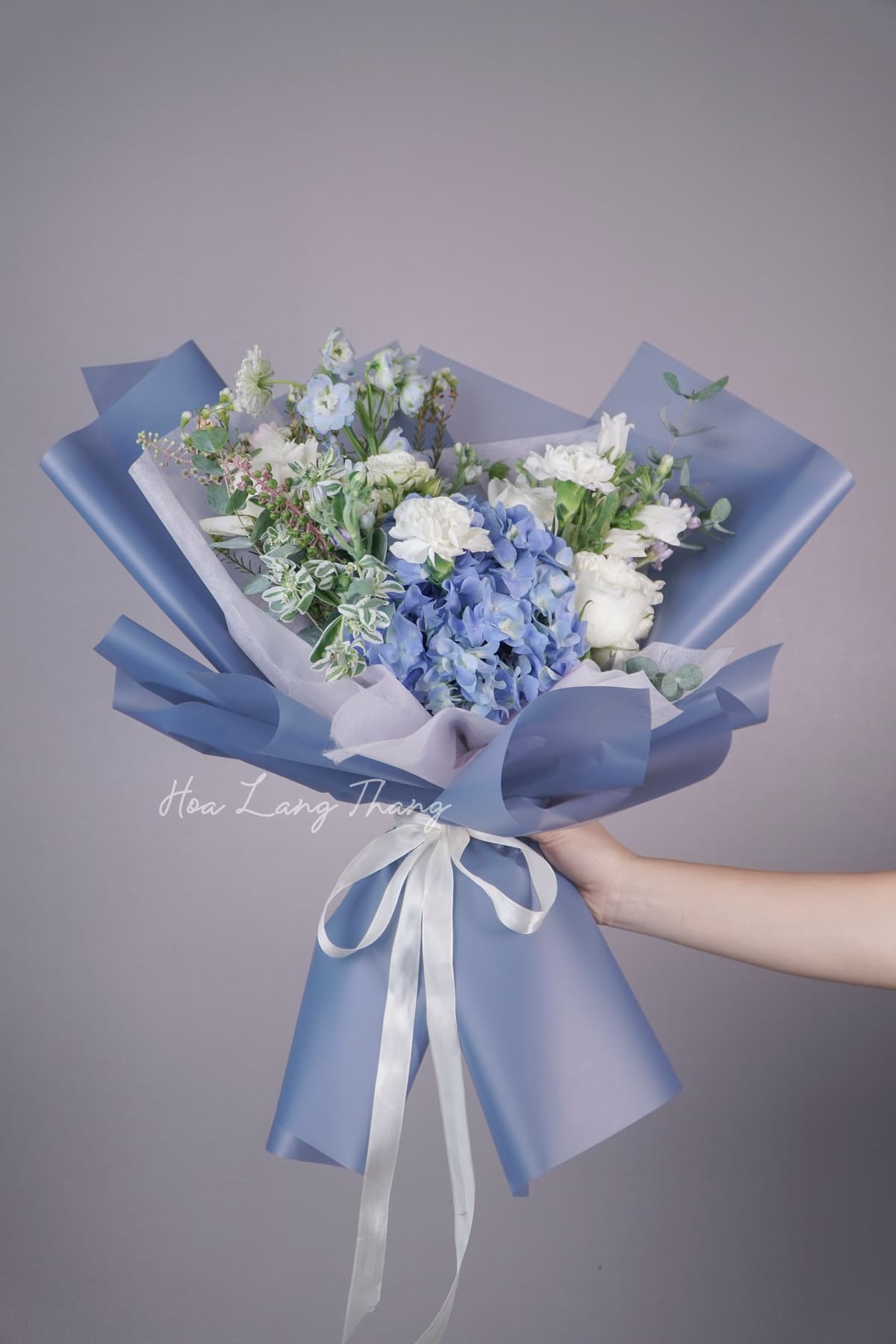 Bó hồng cao cấp Velvet Noir Rose shop hoa Hà Nội | Hoa Lang Thang